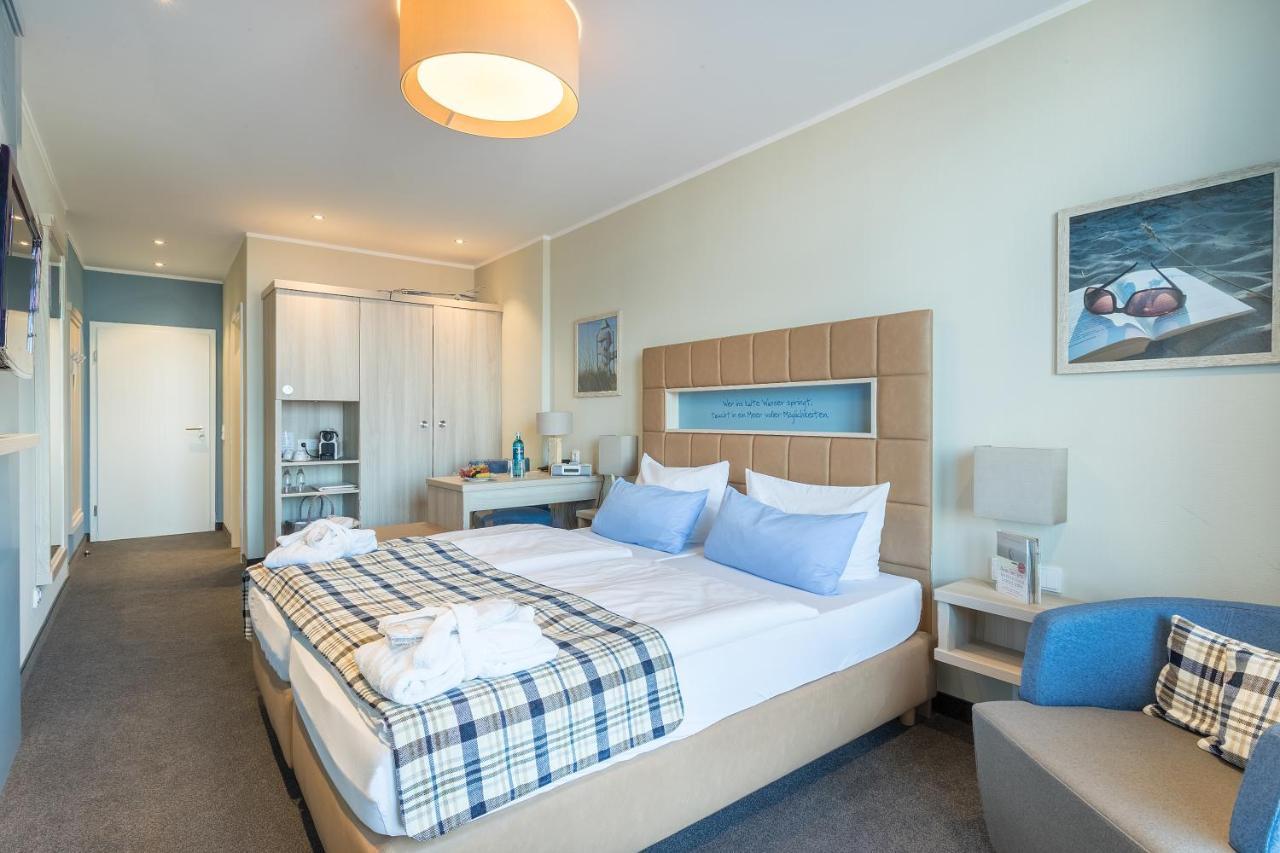 Hotel Faehrhaus Norddeich  Bagian luar foto