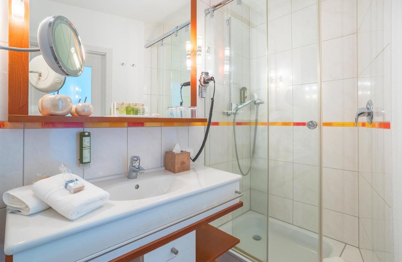 Hotel Faehrhaus Norddeich  Bagian luar foto
